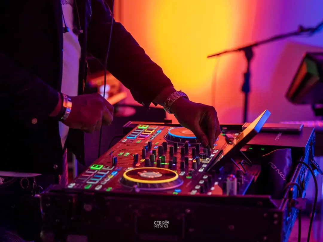 Une platine de son chez gerko studios